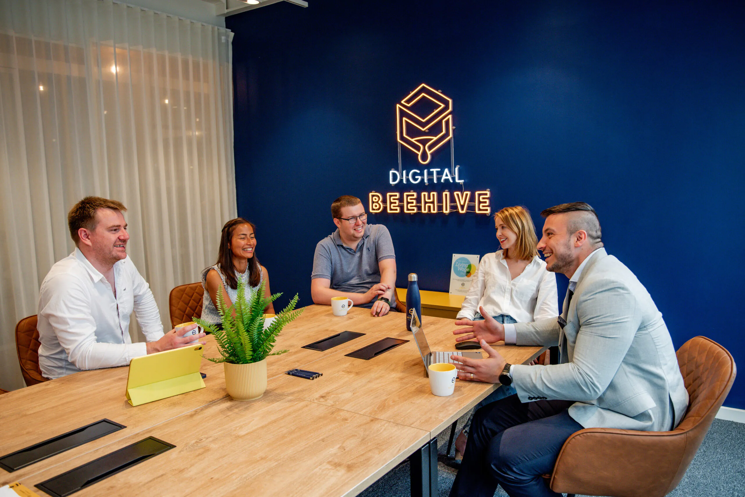 Cut business costs with contract change management software | Digital Beehive